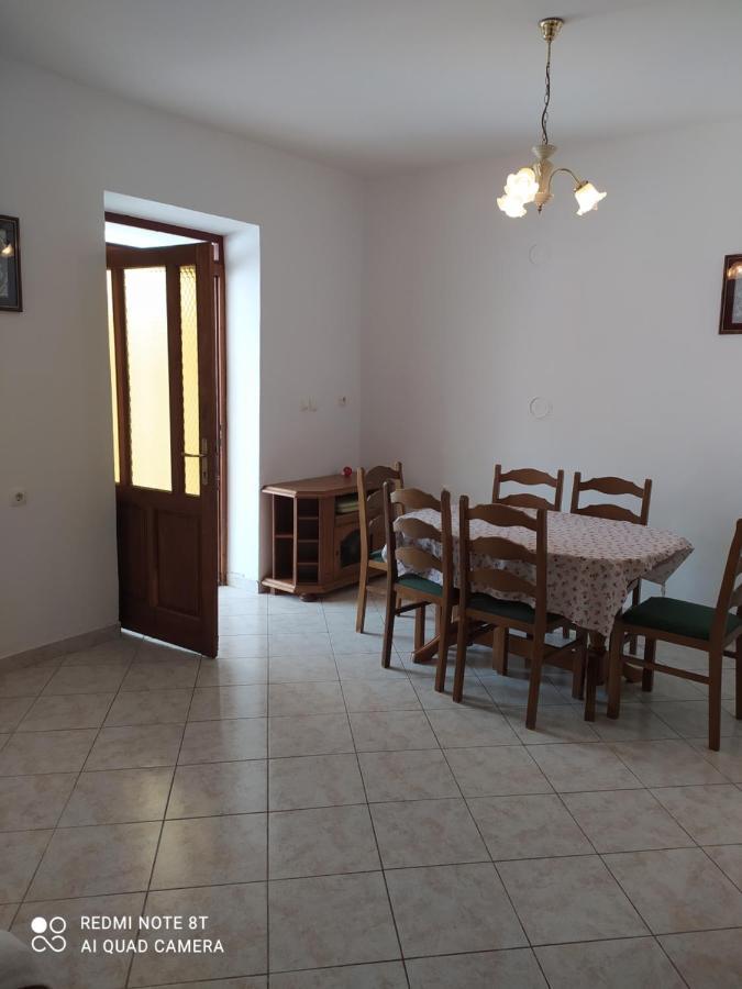 Apartments Katica Metajna Bagian luar foto
