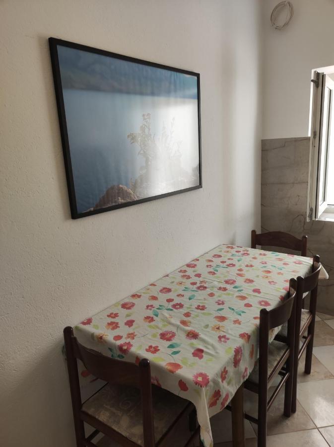 Apartments Katica Metajna Bagian luar foto