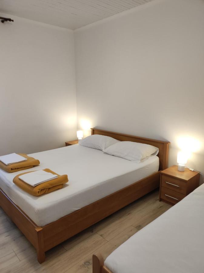 Apartments Katica Metajna Bagian luar foto