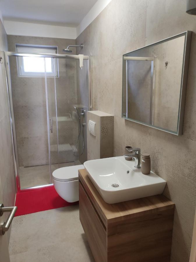 Apartments Katica Metajna Bagian luar foto