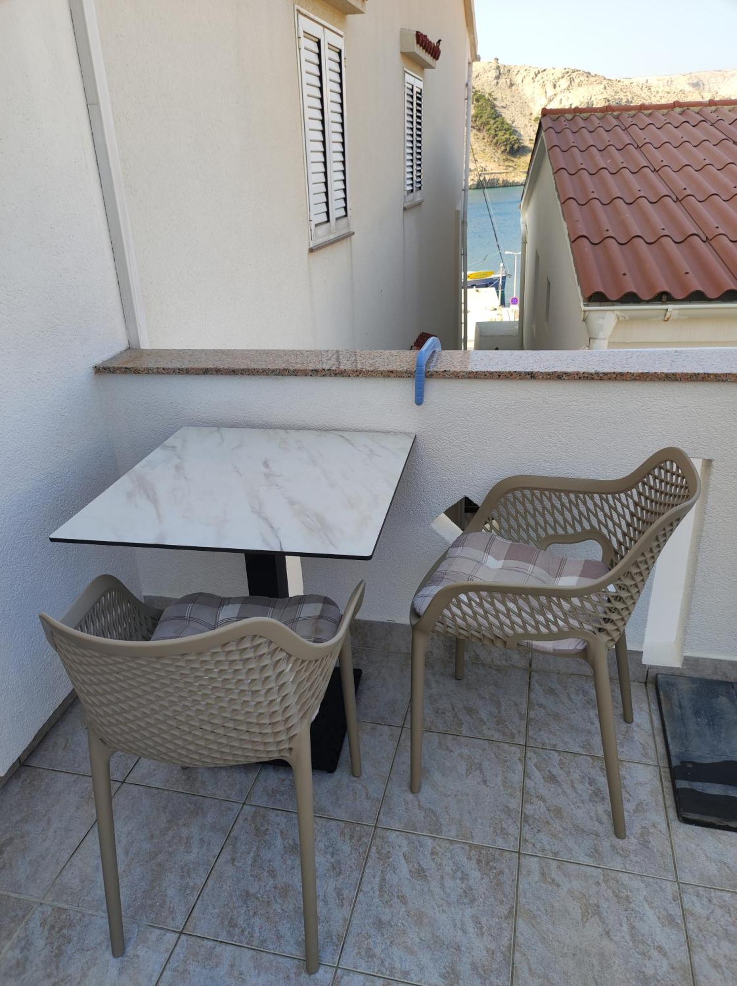 Apartments Katica Metajna Bagian luar foto